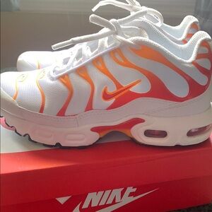 Nike Air Max plus 1. Size 1 little kids. Perfect condition